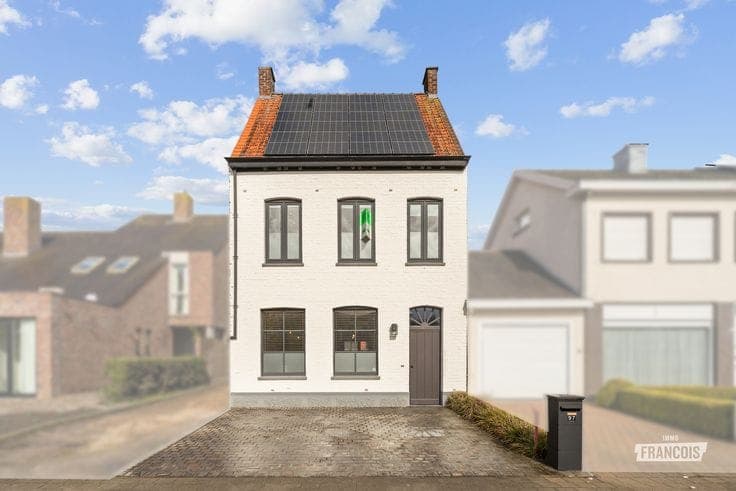 Move-in ready home with 3 bedrooms in Hooglede