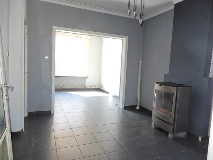 Halfopen woning te Ingelmunster.