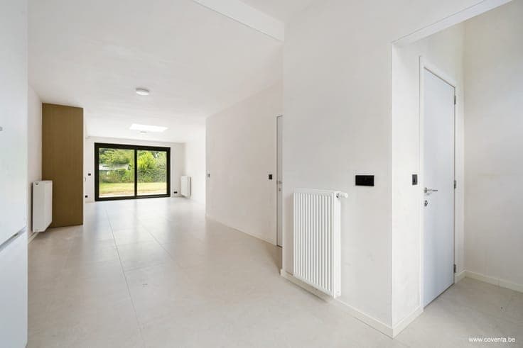 Totaal vernieuwde woonst met tuin en 3 slaapkamers in Har...