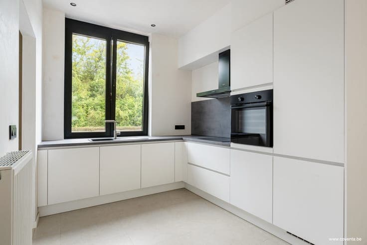 Totaal vernieuwde woonst met tuin en 3 slaapkamers in Har...