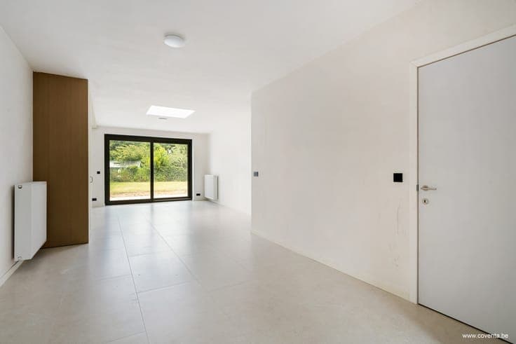 Totaal vernieuwde woonst met tuin en 3 slaapkamers in Har...