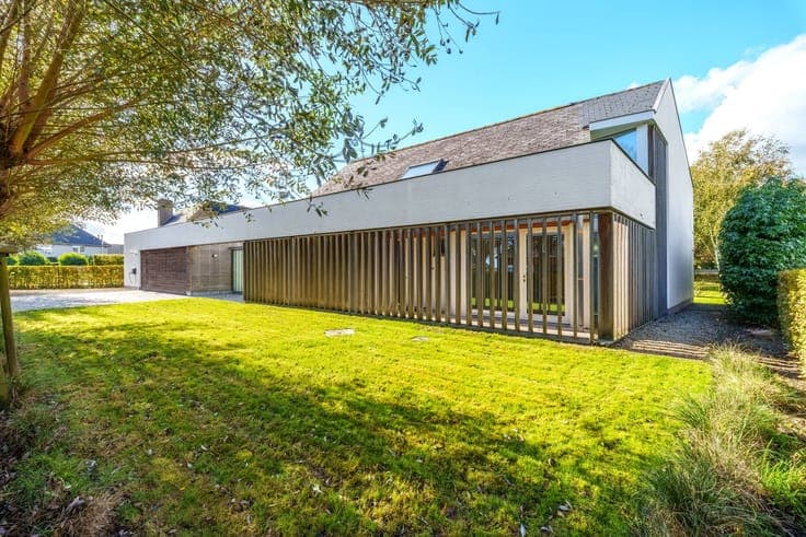 Architectural villa with beautiful garden for sale in Torhou