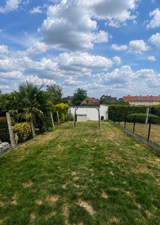 Spacious 4-bedroom family home on 2a 28ca (EPC: C)
