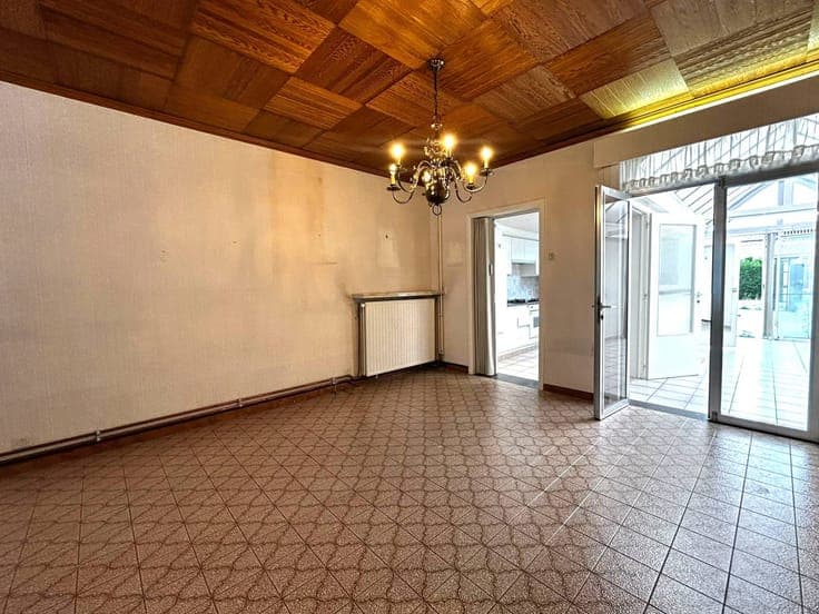 Spacious house in the center of Deinze with 3 bedrooms and g