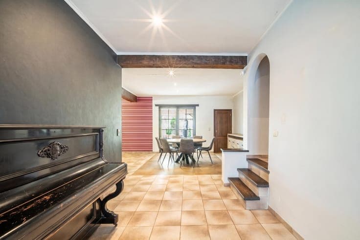 Renovated 5-bedroom house with spacious garden in Seraing