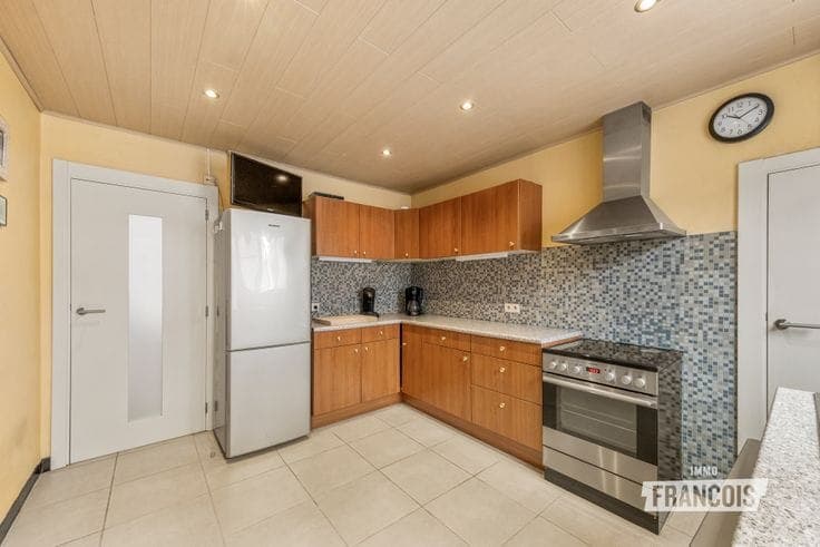 Family home with 3 bedrooms and garden near the station for…