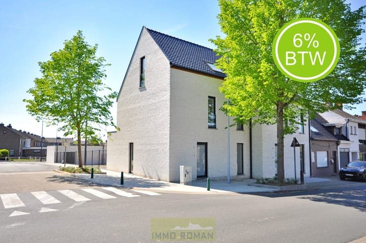 Halfopen nieuwbouwwoning met garage te Otegem!