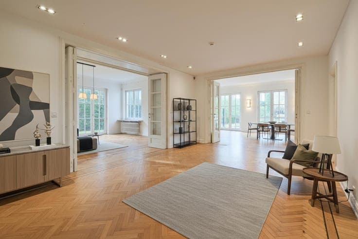 Leo Errera – 670 sqm gross villa, garden & prof. space