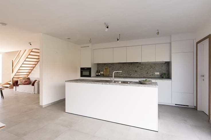 Instapklare half-open woning in Houthulst, zeer energiezu...