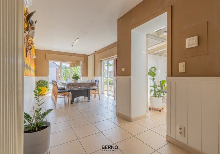 Instapklare gezinswoning op een perceel van 840 m² (weide...