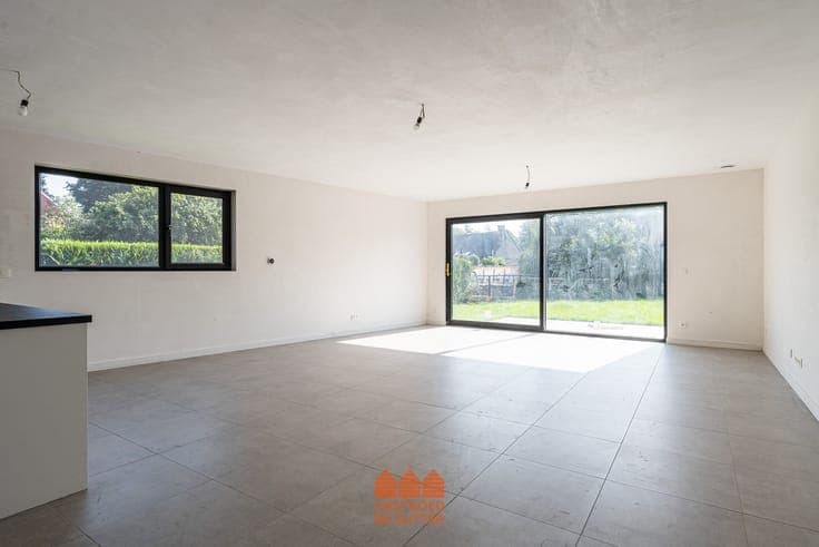 6% BTW mogelijk! Energiezuinige nieuwbouwwoning met 3 sla...