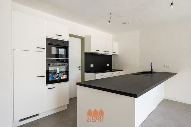 6% BTW mogelijk! Energiezuinige nieuwbouwwoning met 3 sla...