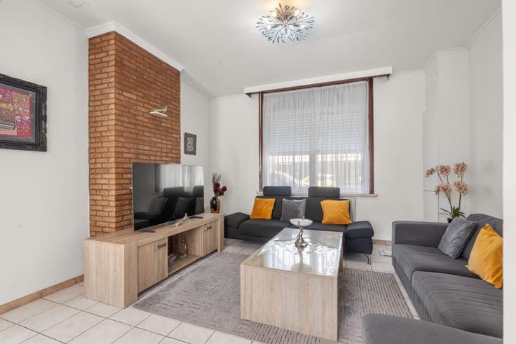 Spacious and ready-to-move-in family home in Mariakerke, ...