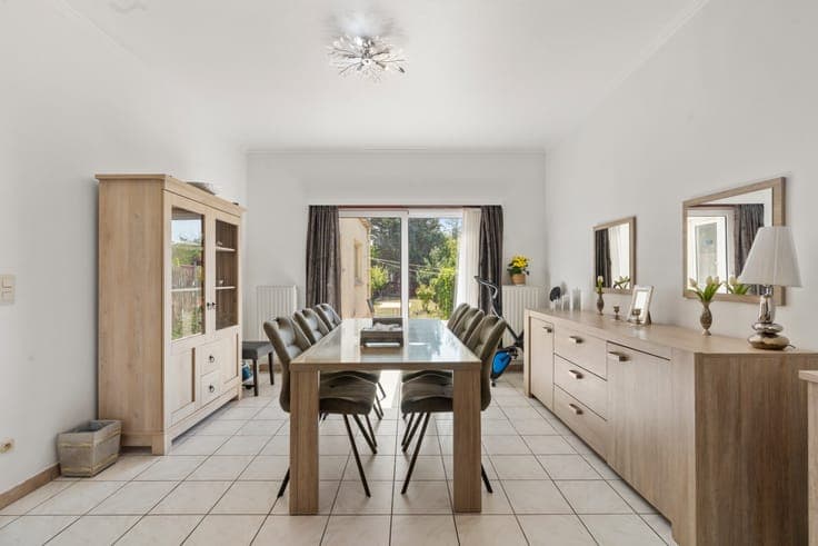 Spacious and ready-to-move-in family home in Mariakerke, ...