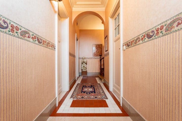 Beautiful spacious townhouse with a large garden for sale!