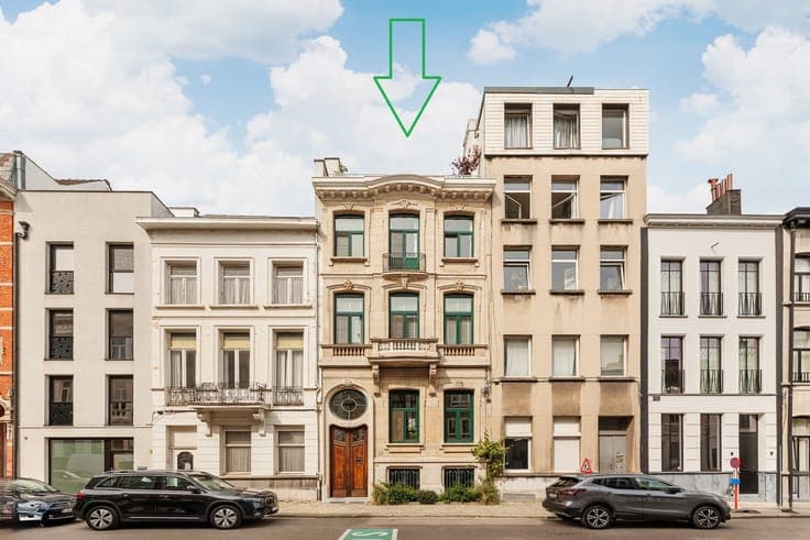 Instapklare en ruime herenwoning (362m²/EPC B) met zalige...