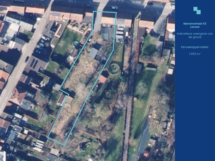 Te renoveren handelshuis nabij het centrum van Lauwe