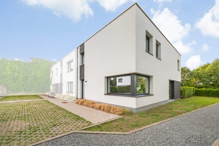 Bright home with garden for sale in Merelbeke-Melle