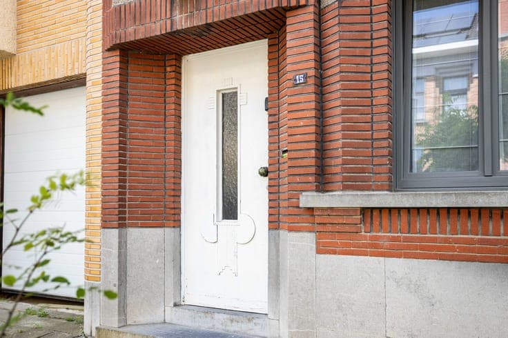Karaktervolle BURGERWONING mét STADSTUIN, in de gekendste...