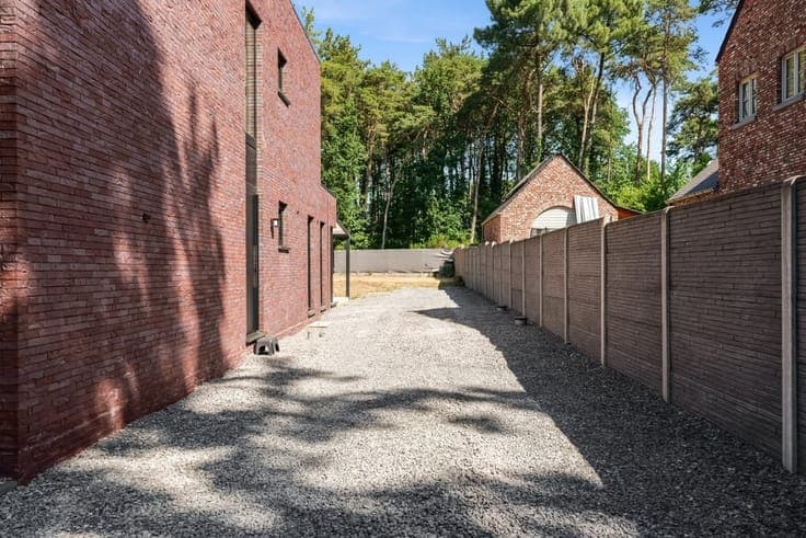INSTAPKLARE EN ENERGIEZUINIGE GEZINSWONING IN GENK