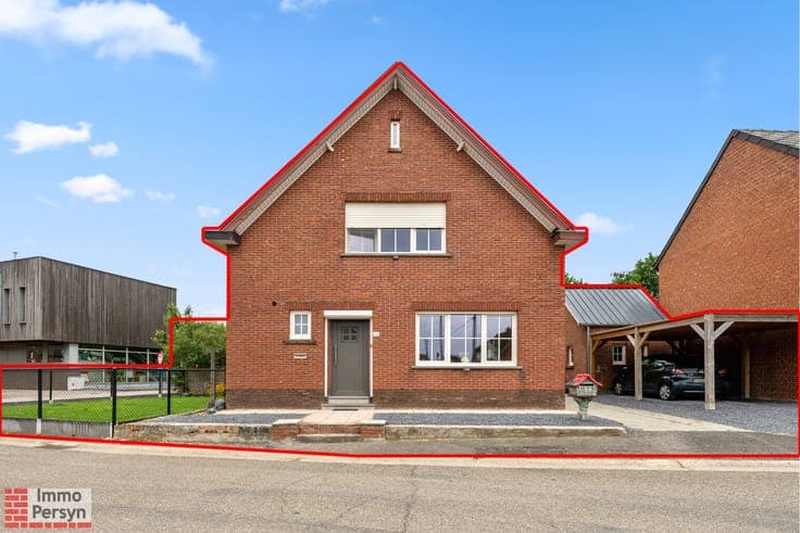 Charmante, gerenoveerde woning met carport en tuin