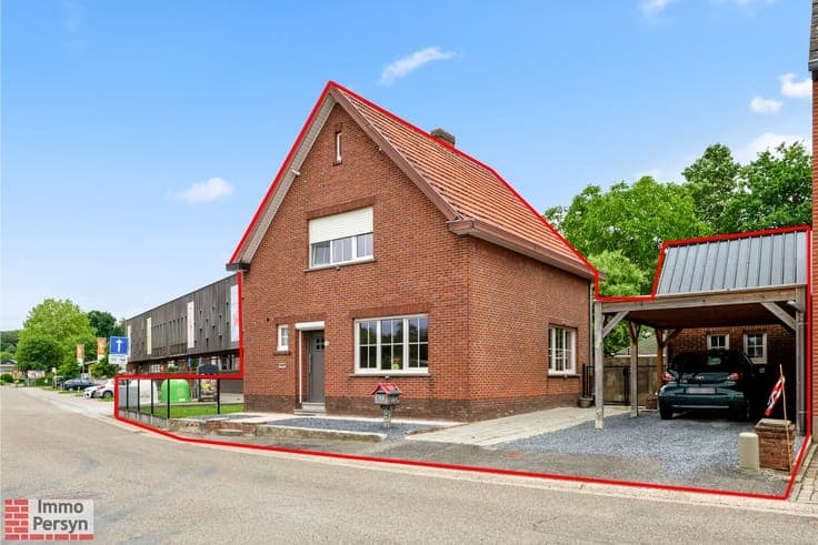 Charmante, gerenoveerde woning met carport en tuin
