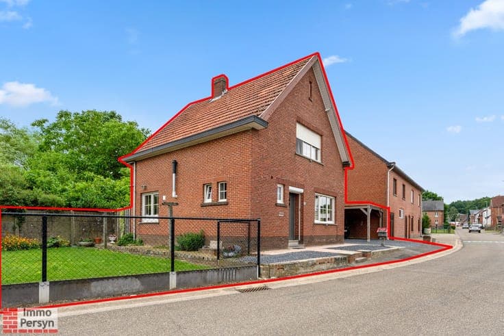 Charmante, gerenoveerde woning met carport en tuin