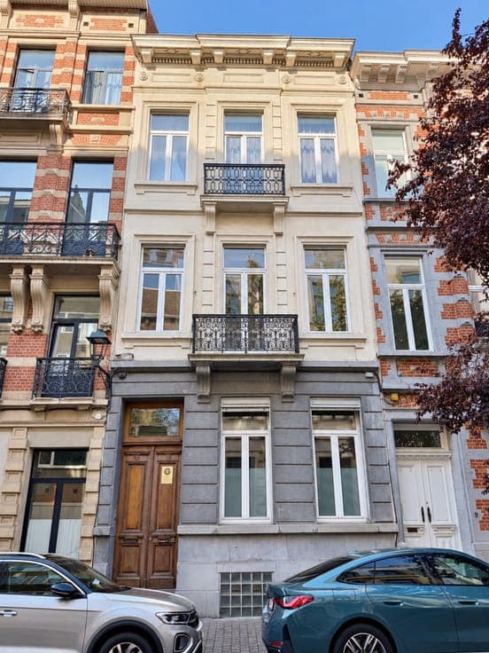 A beautiful late 19th-century neoclassical house - Stéphanie