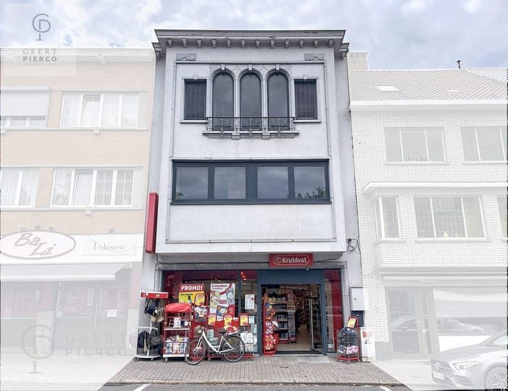 Opbrengsteigendom met commerciële huurder en uitzonderlij...