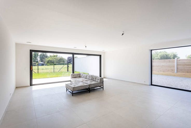 Znergy-efficient new-build home with high-quality finishes!