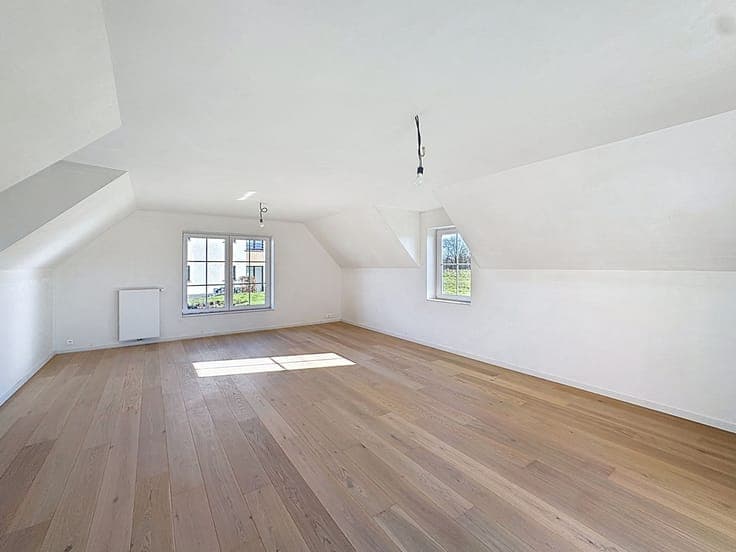 Maison neuve dans un cadre verdoyant et paisible