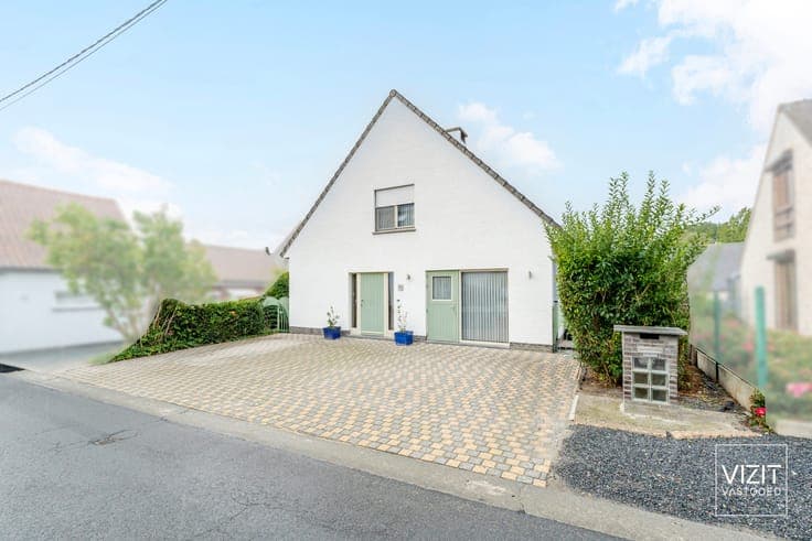 House in Roosdaal