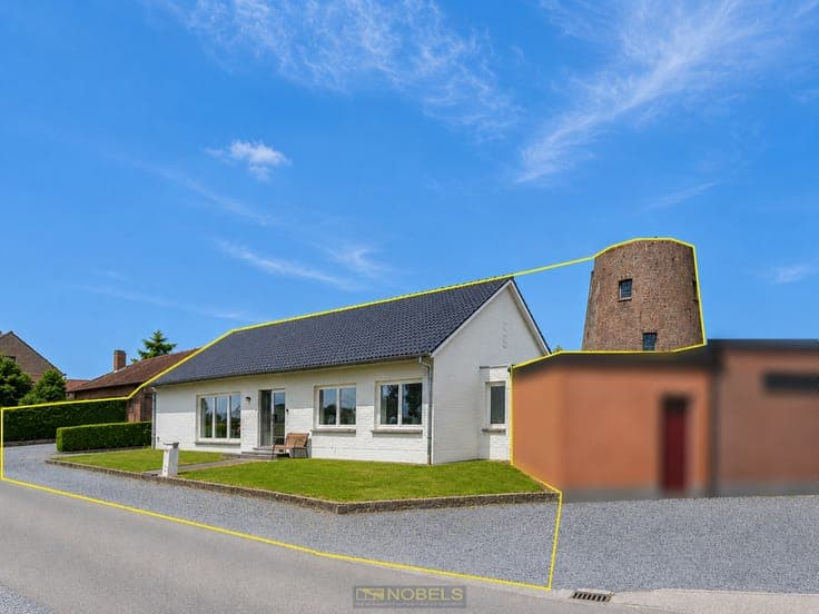 Te koop, te moderniseren woning met molen te Huise (Kruisem)
