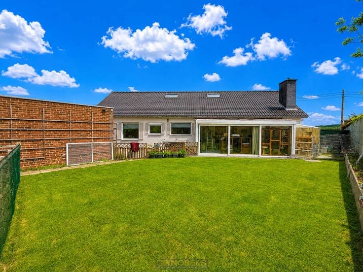 Te koop, te moderniseren woning met molen te Huise (Kruisem)