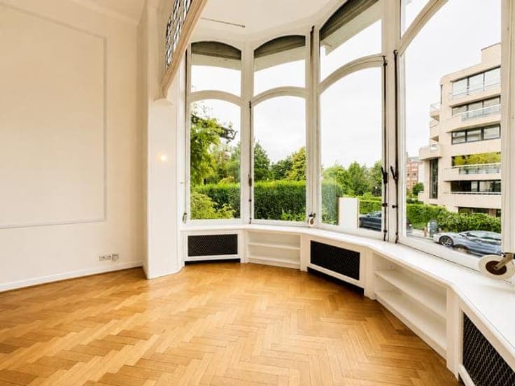 Jardin du Roi – Stunning Art Nouveau Townhouse