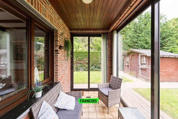 A beautifully maintained villa in an exclusive residential …