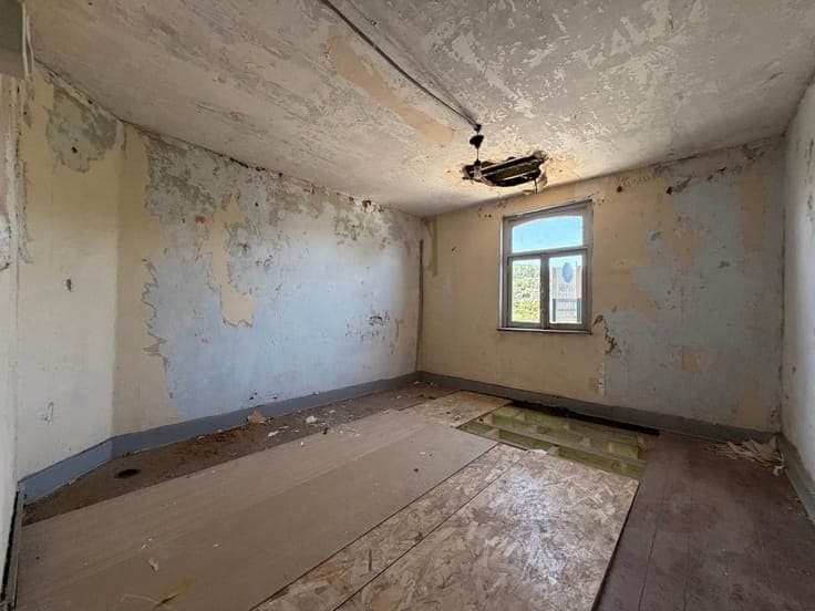 Idéal invest. : maison à rénover avec jardin à Stavelot