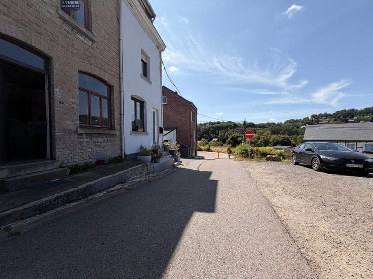 Idéal invest. : maison à rénover avec jardin à Stavelot