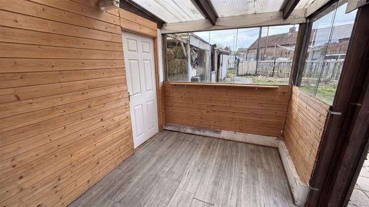 RENOVATION PROPERTY IN SCHENDELBEKE