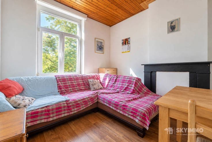 IMMEUBLE AVEC 3 UNITÉS EN ORDRE URBANISTIQUE A OUTREMEUSE