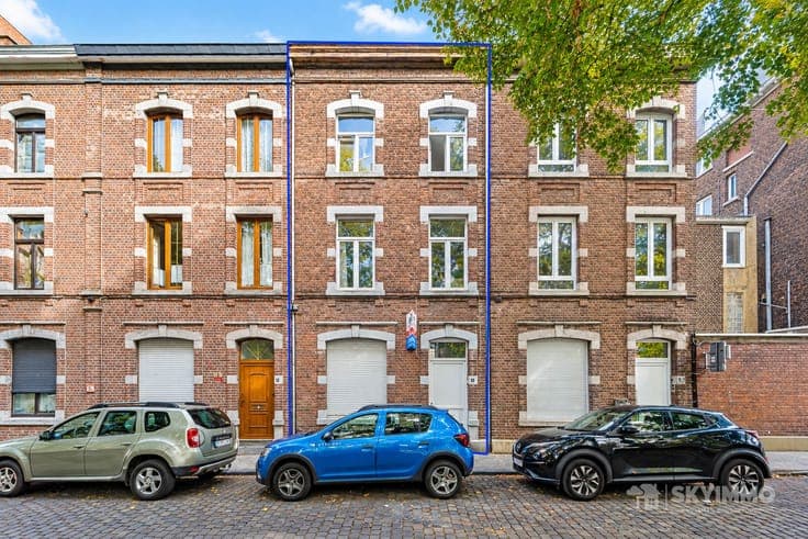 IMMEUBLE AVEC 3 UNITÉS EN ORDRE URBANISTIQUE A OUTREMEUSE