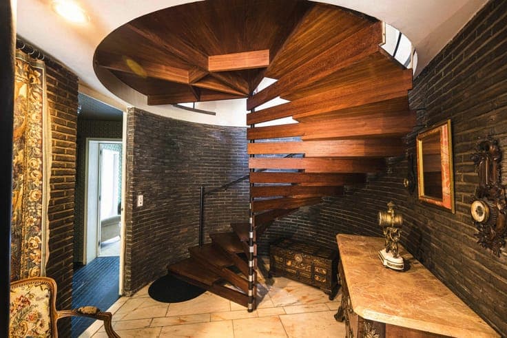 Exceptional townhouse signed Jules Wabbes