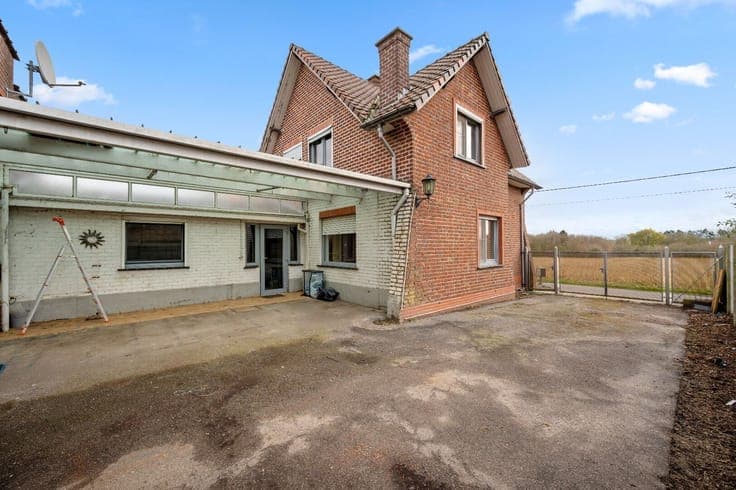 House in Linter
