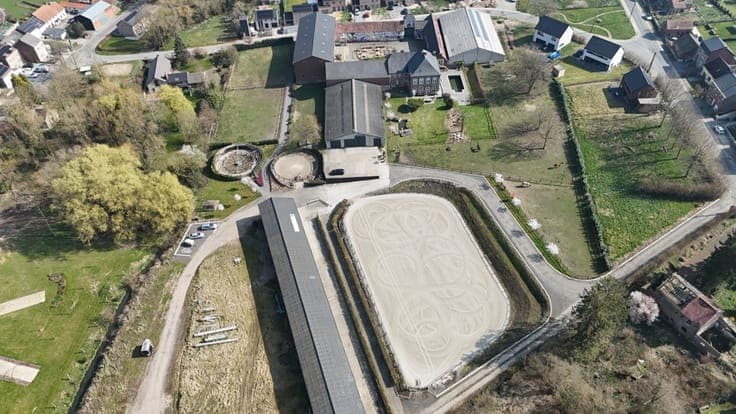 FOR SALE – INTERNATIONALLY RENOWNED EQUESTRIAN ESTATE