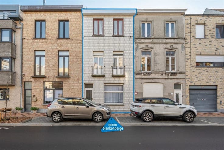Terraced House
