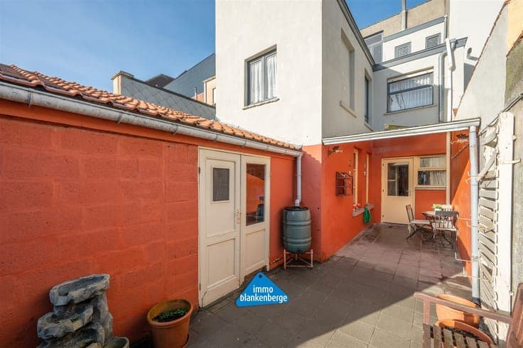 Terraced House