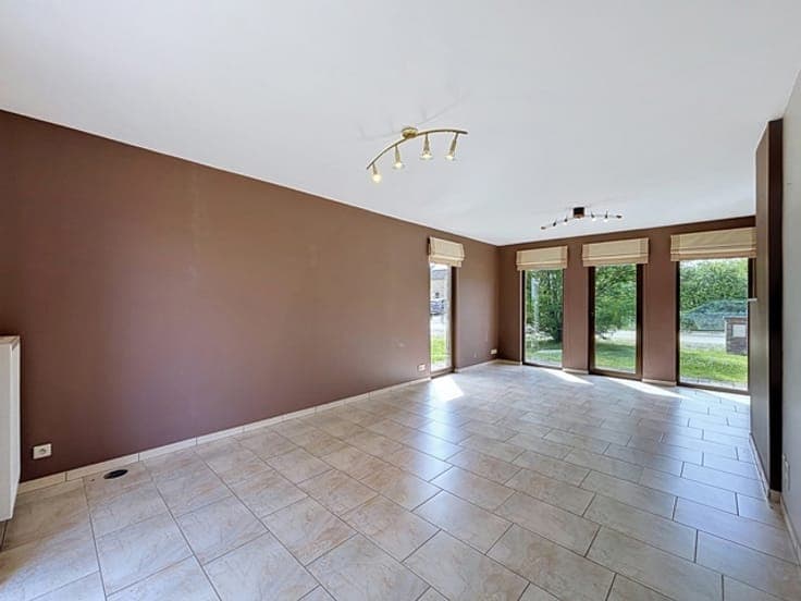 Detached house with garden in a sought-after residential are