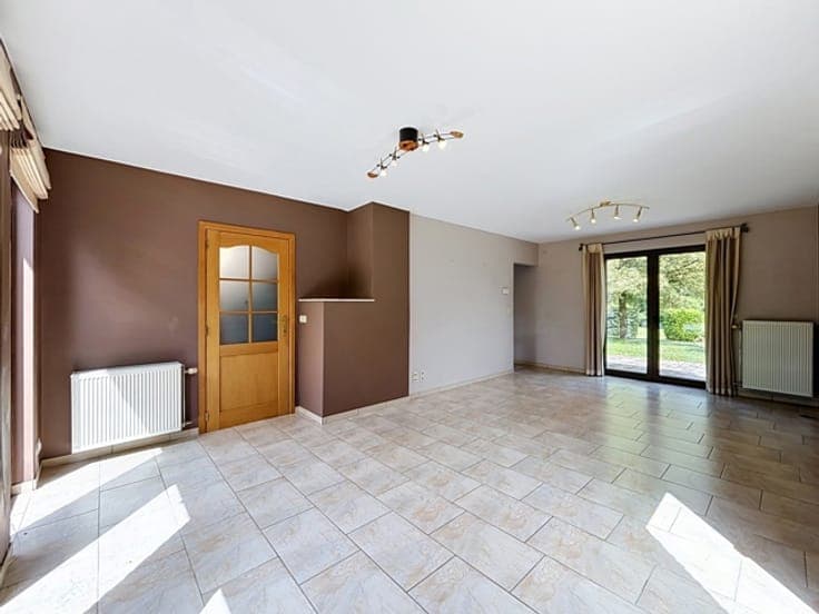 Detached house with garden in a sought-after residential are