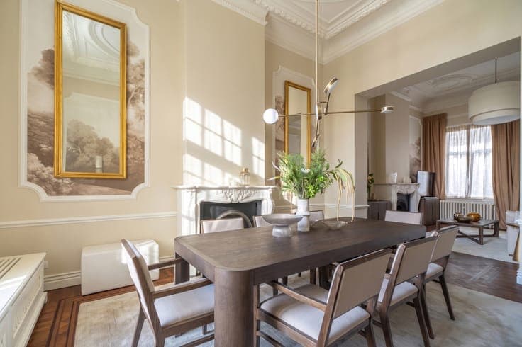Marie-Louise Sq.: Magnificent 8-Bed. Manor House + Garden