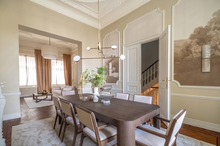 Marie-Louise Sq.: Magnificent 8-Bed. Manor House + Garden